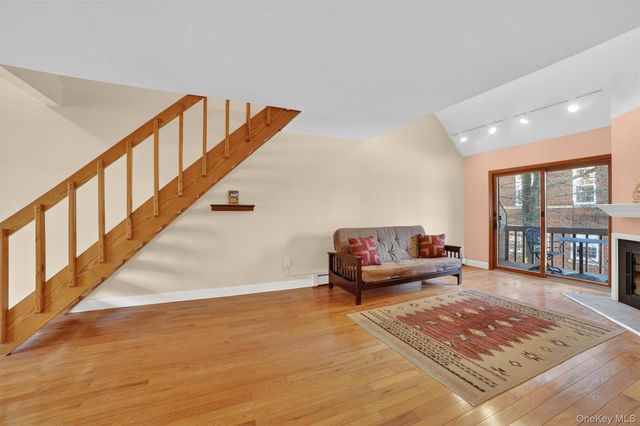 15 Greenridge Avenue 25F, White Plains, NY 10605