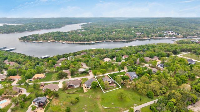 1340 Little Aunts Creek Road, Kimberling City, MO 65686