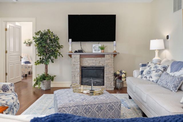 1340 Little Aunts Creek Road, Kimberling City, MO 65686