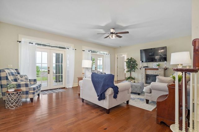 1340 Little Aunts Creek Road, Kimberling City, MO 65686