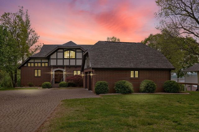 1340 Little Aunts Creek Road, Kimberling City, MO 65686