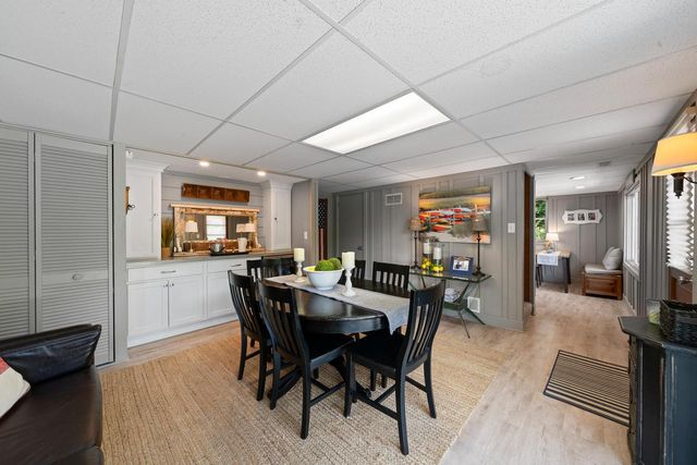W5680 Ridge ROAD, Elkhorn, WI 53121