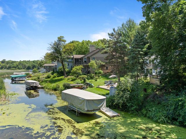 W5680 Ridge ROAD, Elkhorn, WI 53121