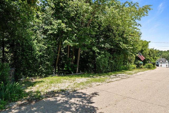 W5680 Ridge ROAD, Elkhorn, WI 53121