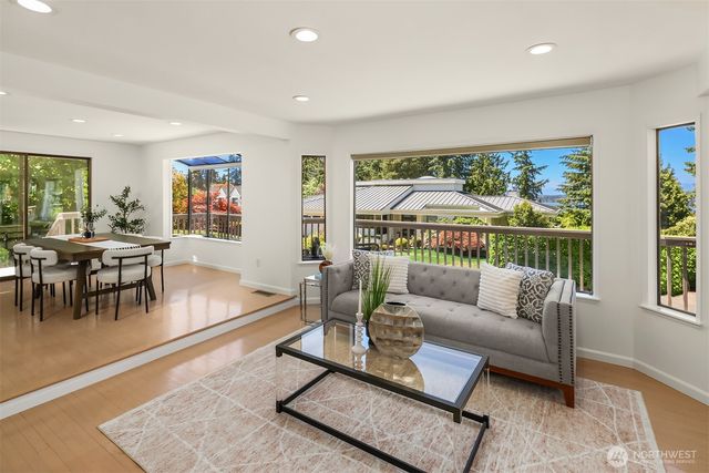 6206 114th Avenue NE, Kirkland, WA 98033