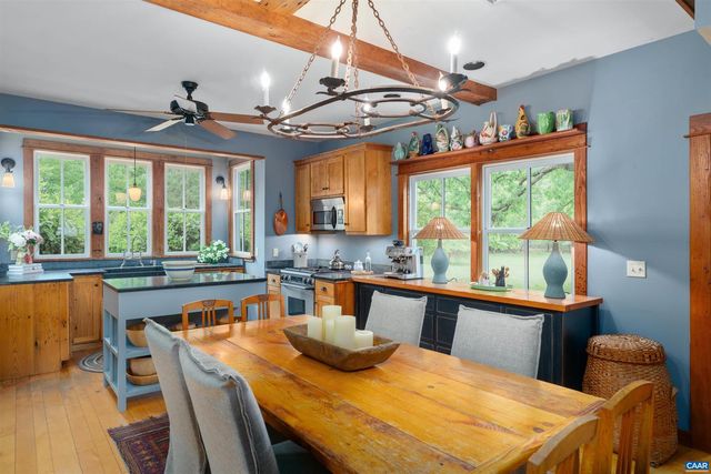 1285 LANETOWN RD, Crozet, VA 22932