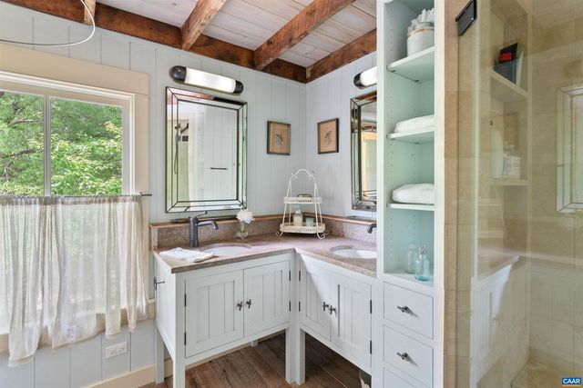 1285 LANETOWN RD, Crozet, VA 22932