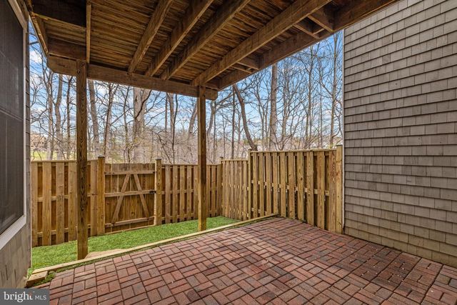 2526 BRENTON POINT DR, Reston, VA 20191