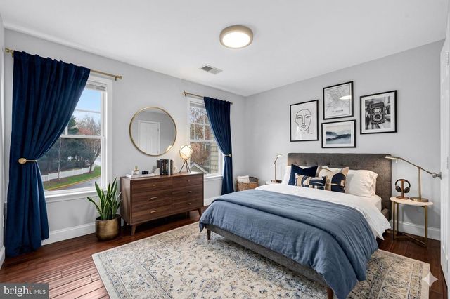 2526 BRENTON POINT DR, Reston, VA 20191