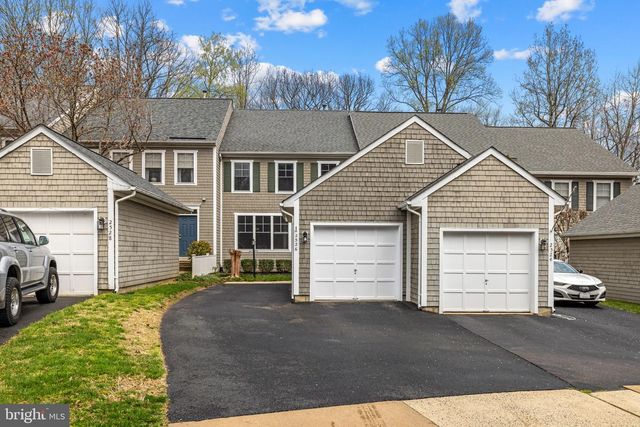 2526 BRENTON POINT DR, Reston, VA 20191