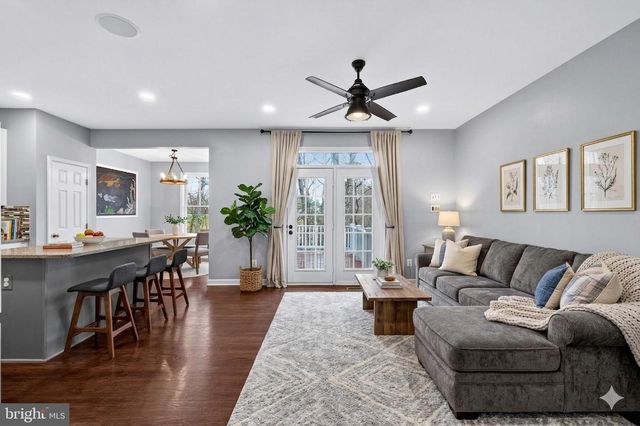 2526 BRENTON POINT DR, Reston, VA 20191