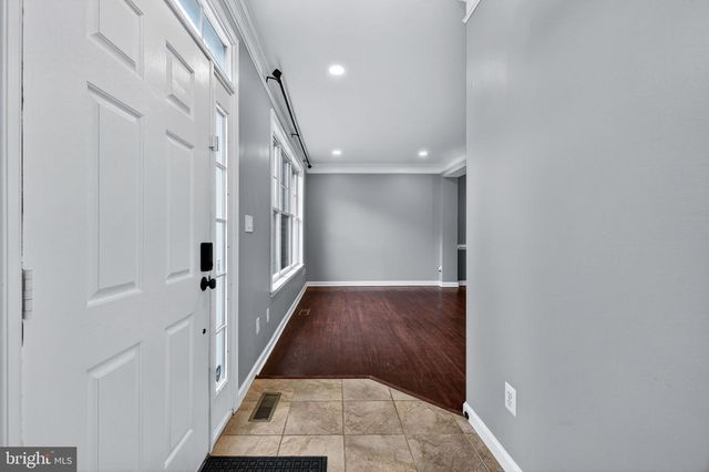 2526 BRENTON POINT DR, Reston, VA 20191