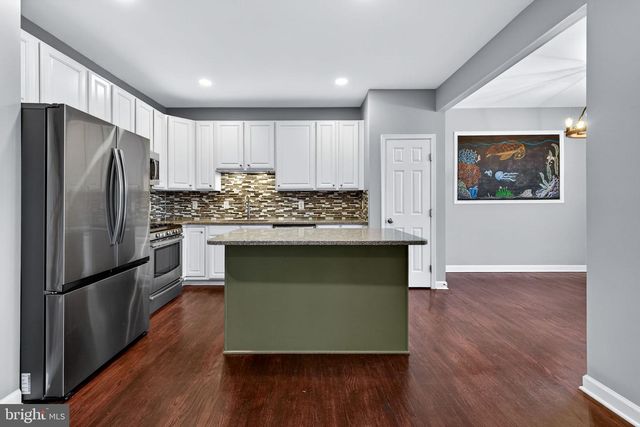 2526 BRENTON POINT DR, Reston, VA 20191