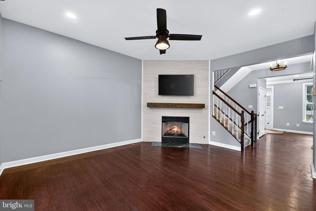 2526 BRENTON POINT DR, Reston, VA 20191