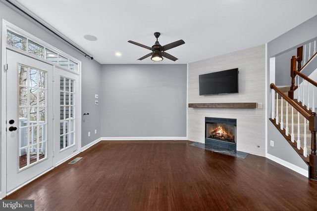 2526 BRENTON POINT DR, Reston, VA 20191