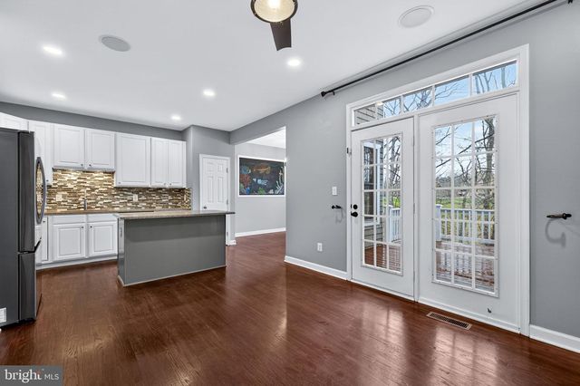 2526 BRENTON POINT DR, Reston, VA 20191