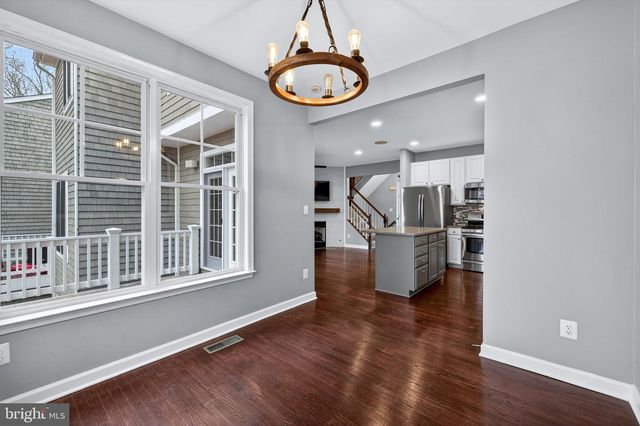 2526 BRENTON POINT DR, Reston, VA 20191