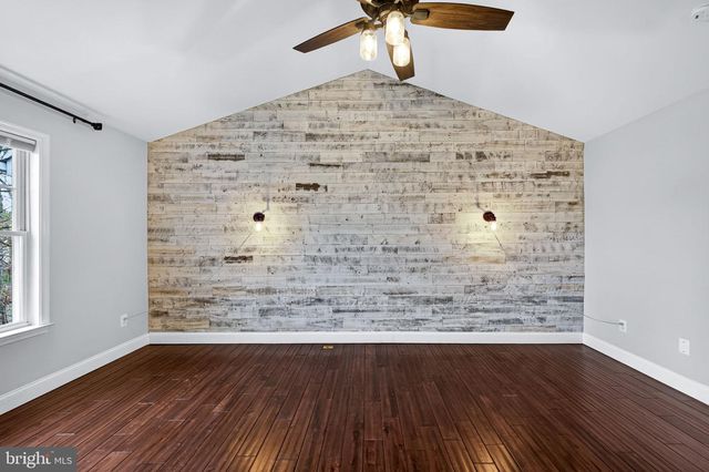 2526 BRENTON POINT DR, Reston, VA 20191