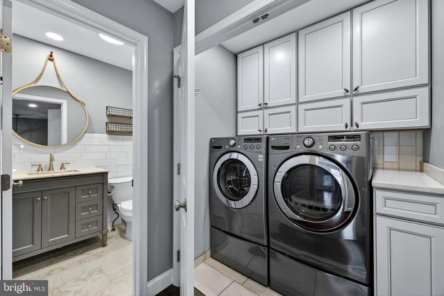 2526 BRENTON POINT DR, Reston, VA 20191