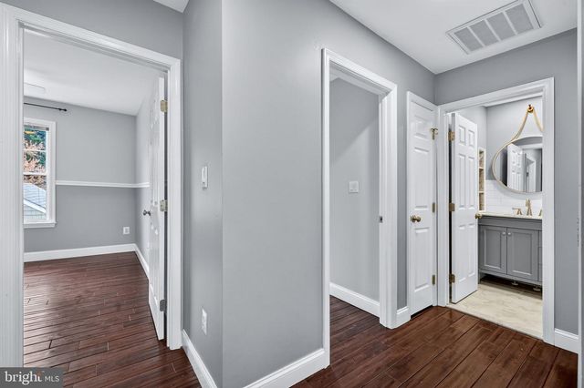 2526 BRENTON POINT DR, Reston, VA 20191