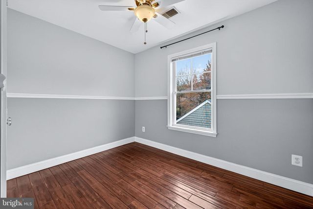 2526 BRENTON POINT DR, Reston, VA 20191