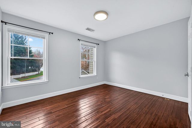 2526 BRENTON POINT DR, Reston, VA 20191