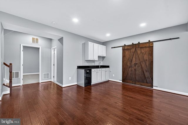 2526 BRENTON POINT DR, Reston, VA 20191