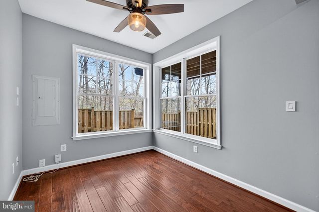 2526 BRENTON POINT DR, Reston, VA 20191