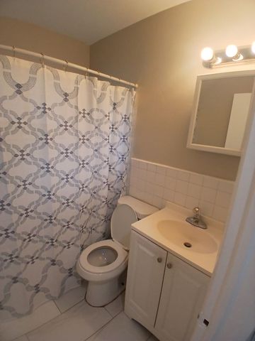 126 NW 8TH Avenue 1, Dania Beach, FL 33004