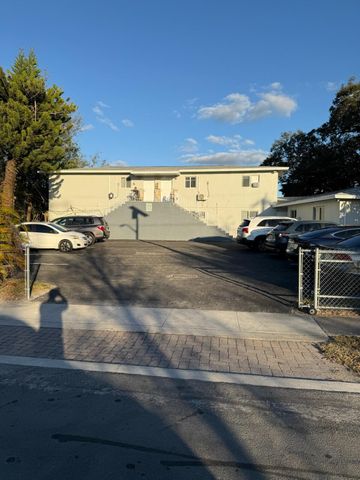 126 NW 8TH Avenue 1, Dania Beach, FL 33004
