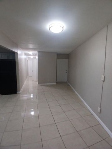 126 NW 8TH Avenue 1, Dania Beach, FL 33004