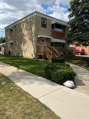 1018 E Oak Avenue, La Grange Park, IL 60526