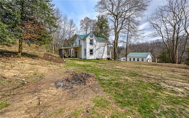 3261 Wexford Rd, Pine Twp, PA 15044