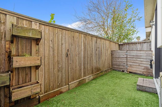 5416 Kansas Street, Houston, TX 77007