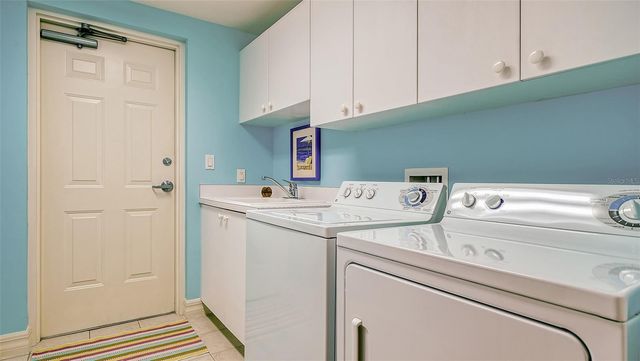 3621 N POINT ROAD 301, Osprey, FL 34229