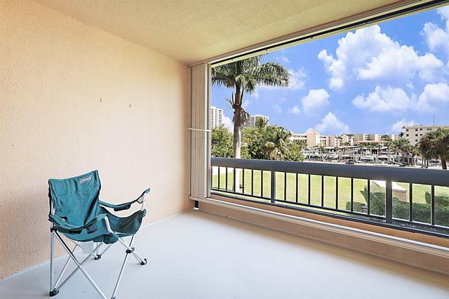 1036 Us Highway 1 216, North Palm Beach, FL 33408