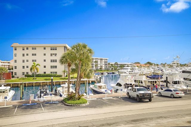 1036 Us Highway 1 216, North Palm Beach, FL 33408