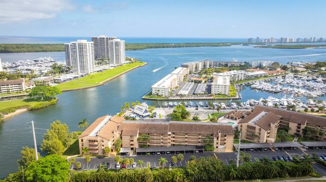 1036 Us Highway 1 216, North Palm Beach, FL 33408