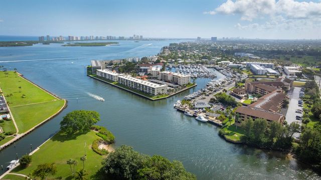 1036 Us Highway 1 216, North Palm Beach, FL 33408