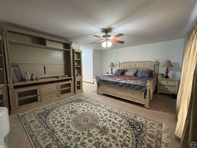 2620 West Ridge Dr, Emporia, KS 66801