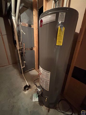 2620 West Ridge Dr, Emporia, KS 66801