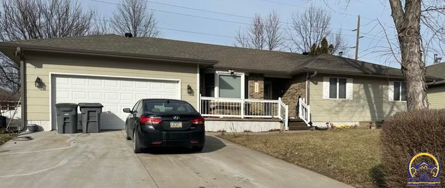 2620 West Ridge Dr, Emporia, KS 66801