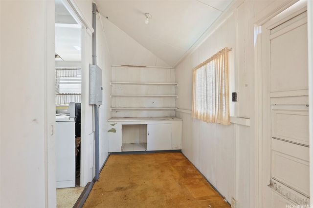 2130 Young Street, Honolulu, HI 96826