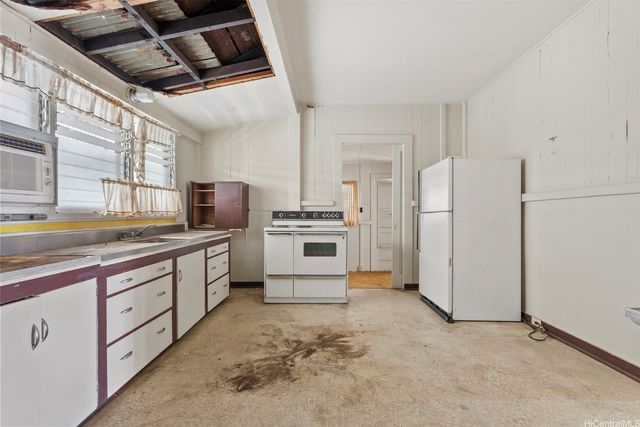 2130 Young Street, Honolulu, HI 96826