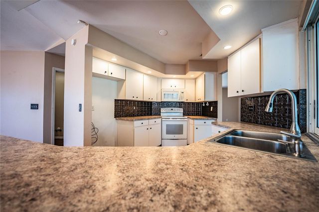 507 POWDER HORN ROW, Lakeland, FL 33809