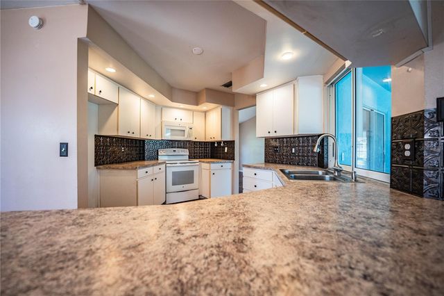 507 POWDER HORN ROW, Lakeland, FL 33809