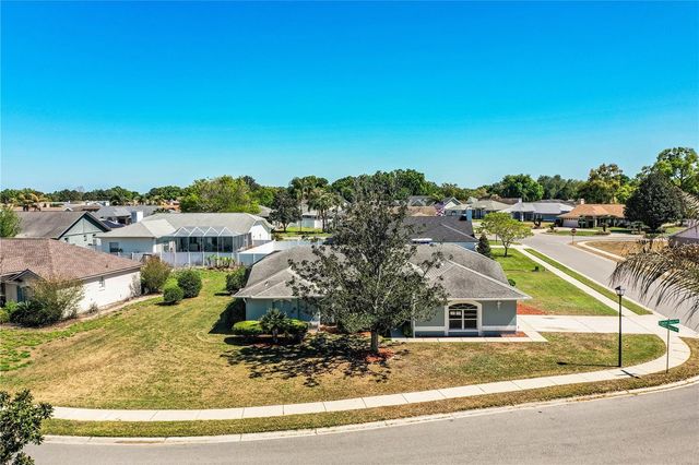 507 POWDER HORN ROW, Lakeland, FL 33809