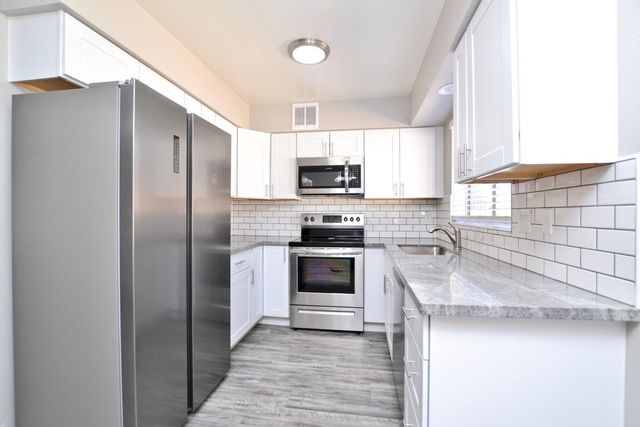 645 N Arrowhead Drive 1, Chandler, AZ 85224