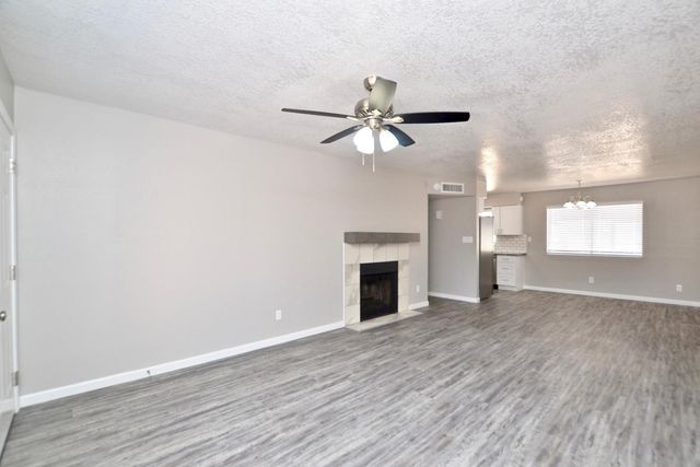 645 N Arrowhead Drive 1, Chandler, AZ 85224