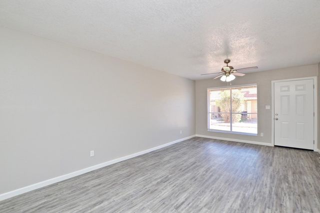 645 N Arrowhead Drive 1, Chandler, AZ 85224